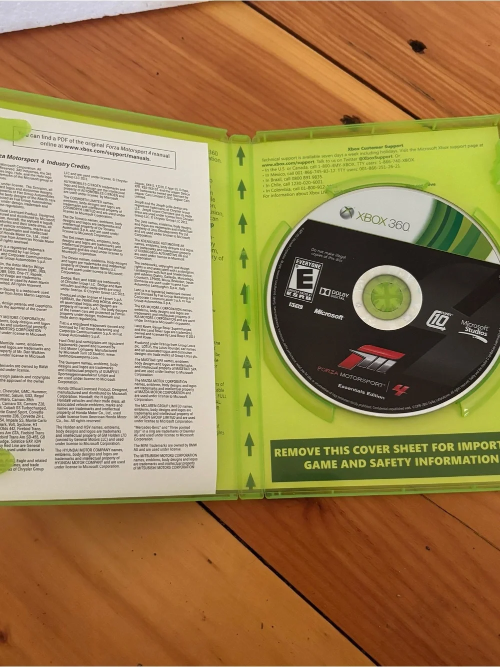 Xbox 360 Forza Motorsport 4 Essentials Edition Complete